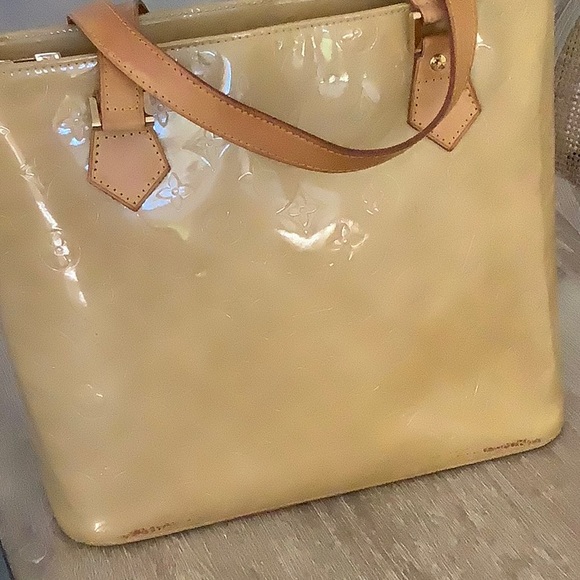 Authentic LV Monogram Vernis Tote Tan - Picture 2 of 9